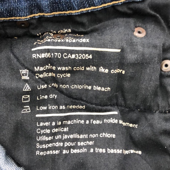 BDG Skinny Jeans, Size 2 - Picture 7 of 7